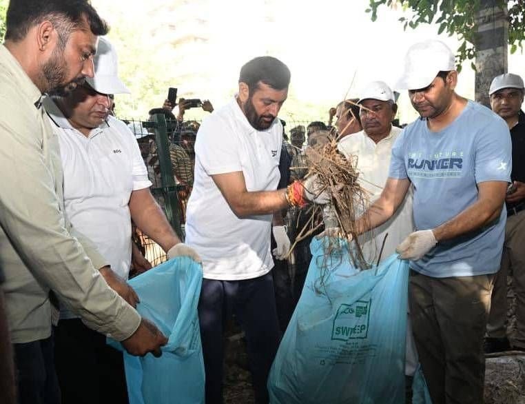 गुरुग्राम को जन भागीदारी से स्वच्छता रैंकिंग में नम्बर वन बनाना है – नायब सैनी