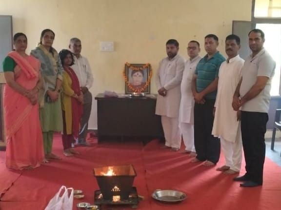 अतिथि अध्यापकों ने यज्ञ कर राजरानी को श्रद्धांजलि अर्पित की 10 img 20250907 wa01802400152264619654382