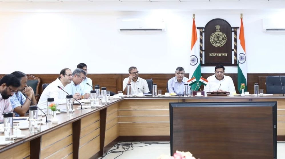 फरीदाबाद, गुरुग्राम व मानेसर में ठोस कचरा प्रबंधन की नई योजनाएं बनेगी अलग से आरएफपी : विपुल गोयल 1 img 20250915 wa02364127893765290575553