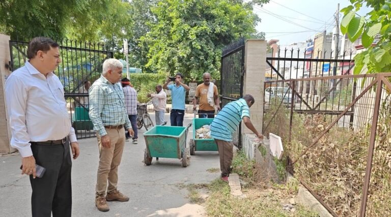 घर और आस-पड़ोस की सफाई में नागरिकों की सक्रिय भागीदारी जरूरी : डीसी विक्रम सिंह