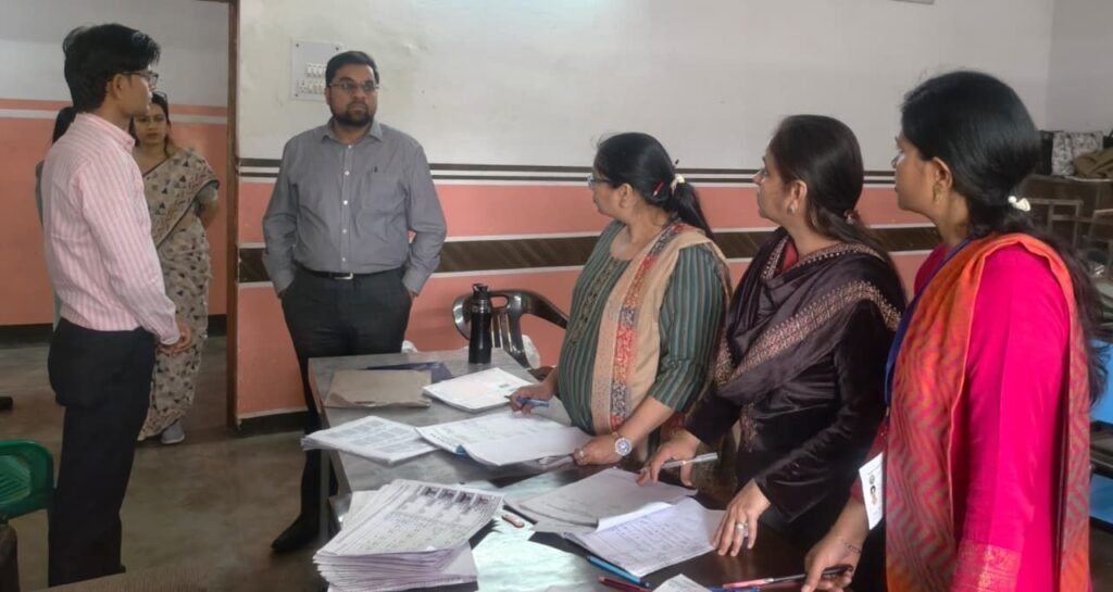 नकल करने या कराने वालों के खिलाफ कड़े कानूनी प्रावधानों के तहत होगी कार्रवाई : डीसी आयुष सिन्हा 1 img 20260226 wa0180293986621785296526